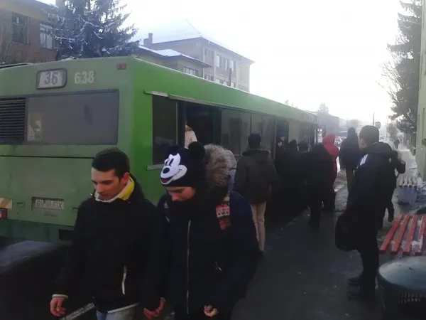 De ce nu au mai primit studenţii braşoveni gratuitate pe transportul în comun