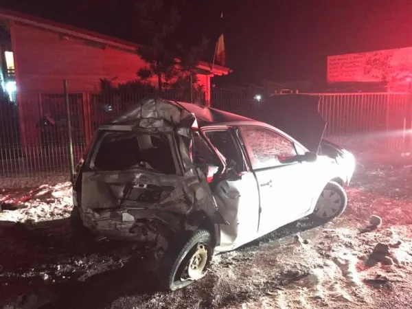 Accident pe DN13: Au intrat direct în cisterna cu benzină