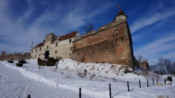 Aro nu cedează Cetatea Braşovului. 5 contestaţii la decizia Tribunalului care redă monumentul Statului Român