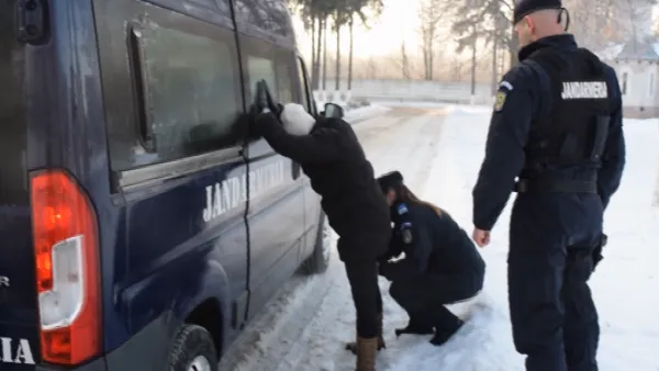 Tânăra de 18 ani care a tâlhărit o femeie în stradă a ajuns în arest preventiv