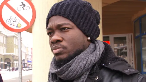 Vi se pare că e frig? Ce spune Philip, singurul student nigerian de la Braşov