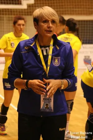 Mariana Tîrcă, înlocuită de pe banca tehnică a Coronei
