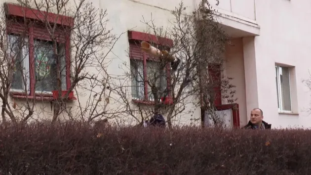 Tragedia de pe Independenţei: Pus la zid pentru moartea mamei sale