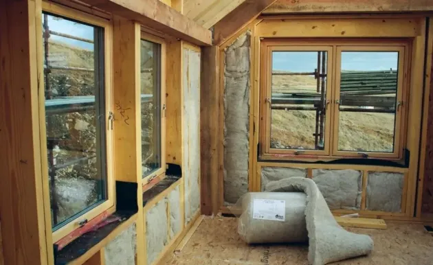 Subvenţii de până la 40.000 de lei pentru izolarea termică a caselor cu lână, cânepă sau plută