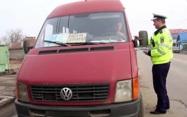 Peste 300 de șoferi de microbuze, autobuze și camioane amendați în trei zile de polițiștii brașoveni 