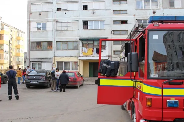 Au uitat aragazul aprins şi asta le-a fost fatal!
