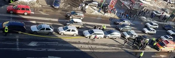 Accident „6 dintr-o lovitură” la ITC. Şoferul vinovat: „M-am emoţionat”