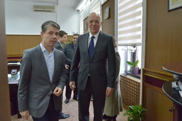 Liceul Honterus, văzut de ambasadorul Germaniei drept o „pepinieră” pentru universităţile din Germania