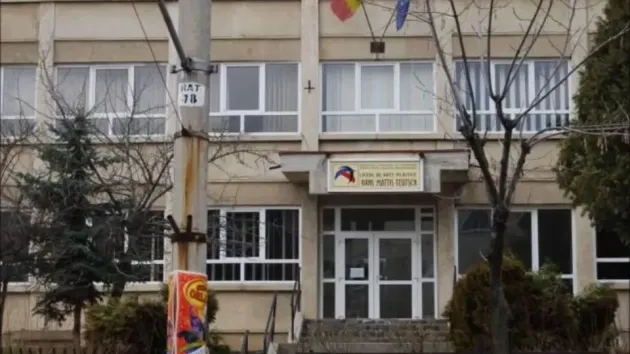 Copii transformaţi în somnambuli de o învăţătoare din Braşov! 