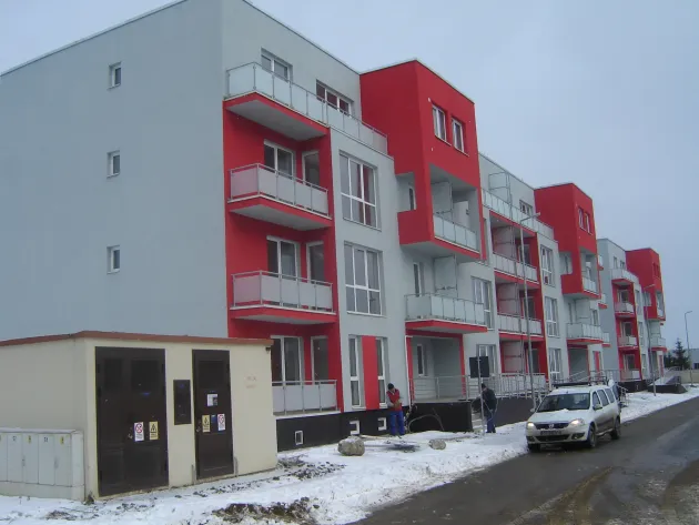 Blocul de locuinţe sociale din cartierul Florilor nu a fost încă intabulat
