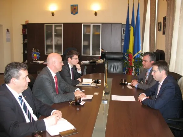 Autorităţile judeţene din Braşov au cerut sprijinul Ambasadei Germaniei pentru construcţia autostrăzii spre Comarnic