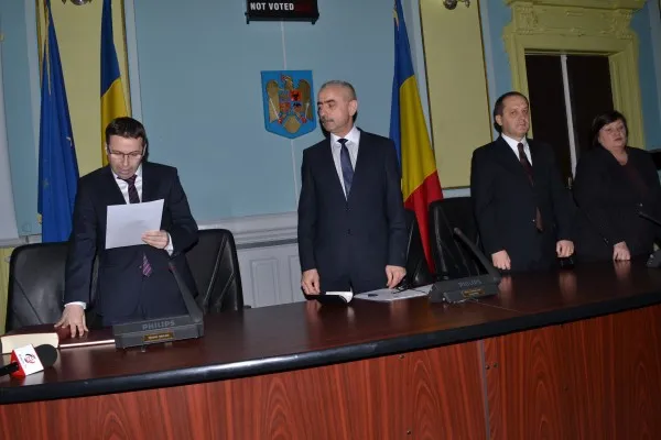 Noul subprefect al Brașovului a depus astăzi jurământul 