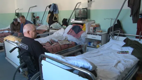 Povestea unor oameni pentru care spitalul înseamnă „acasă”, de ani de zile