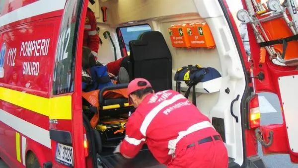 Accident cu un rănit încarcerat pe Drumul Poienii 

