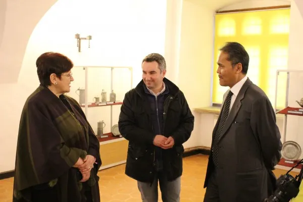 Ambasadorul Indoneziei, impresionat de Cetatea Făgăraşului
