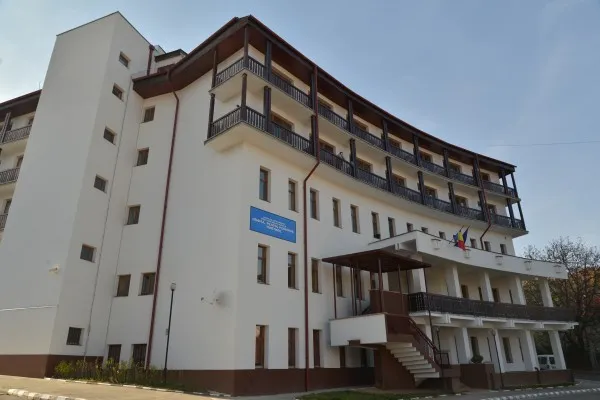 Porţi deschise la Căminul pentru persoane vârstnice din Noua