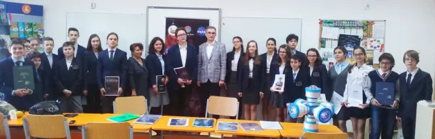 Trei premii NASA pentru România, aduse de braşoveni