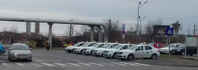Un taxi-handicap pentru întreg Braşovul