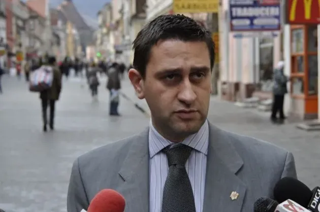 Majoritatea comisarilor de la Protecţia Consumatorilor câştigă 1.400 de lei net pe lună