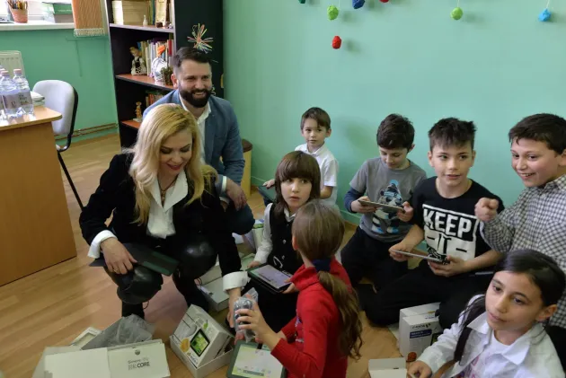 Prima lor tabletă