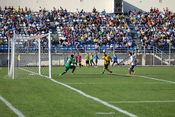 FC Braşov poate reveni pe locul al doilea cu o victorie la Chindia