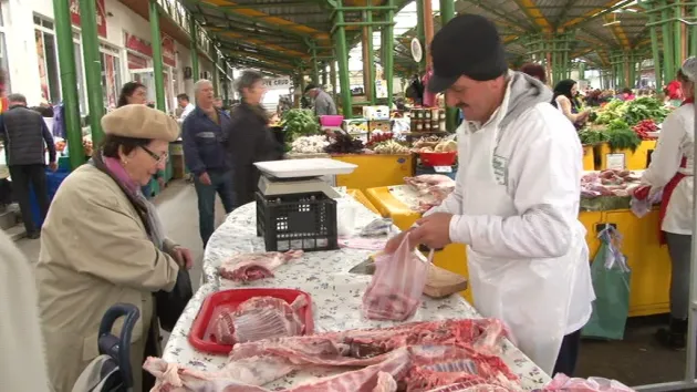 Mielul se vinde ieftin anul acesta
