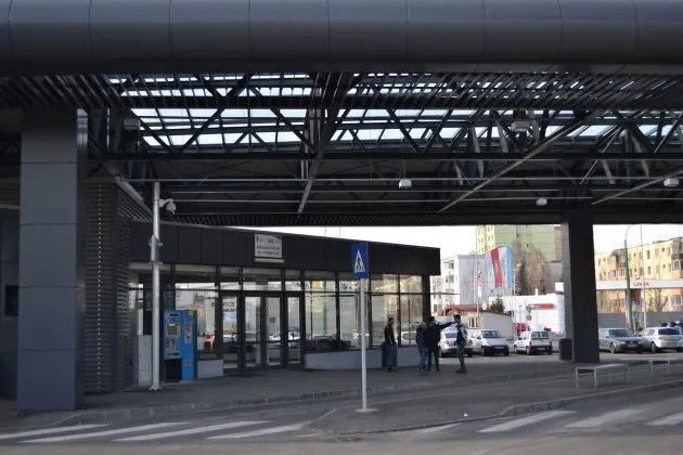 Terminalul „Roman” va deveni atelier de creaţie şi sală de expoziţie