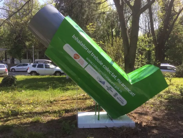 Începând de ieri, farmaciile din braşov colectează inhalatoarele folosite de la pacienţi