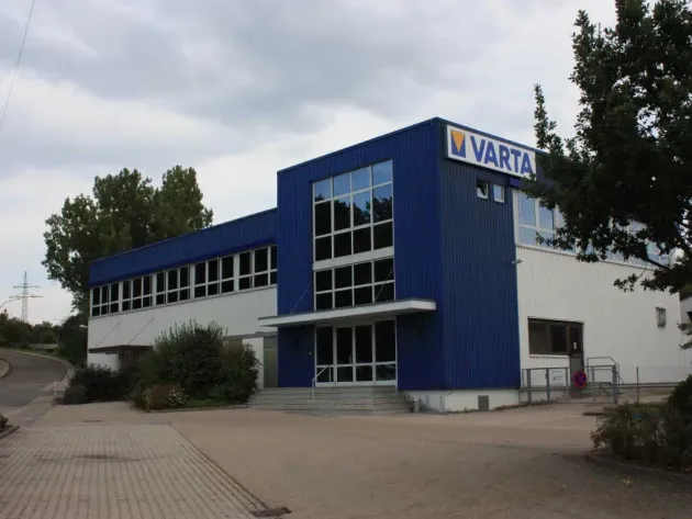 Varta Microbattery mai angajează peste 90 de oameni la Brașov