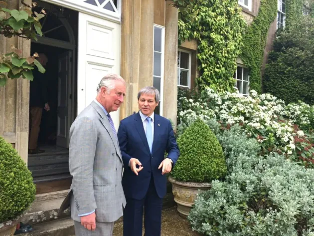Dacian Cioloş, acasă la Prinţul Charles