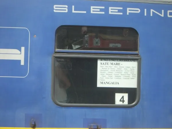 CFR a introdus în circulaţie Trenurile Soarelui. Pentru Braşov, 4 trenuri directe către litoral
