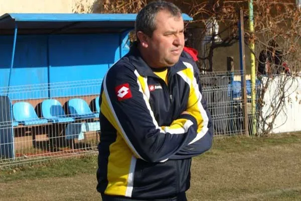 Daniel Bona mută „colonia” hărmăneană la Râşnov