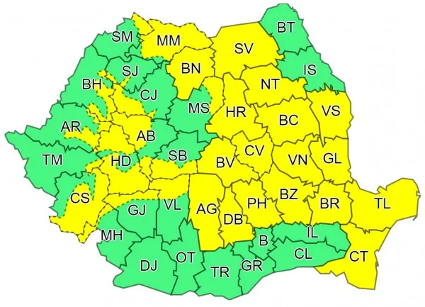Braşovul rămâne sub cod galben de ploi până luni. După furtuna de sâmbătă s-au raportat doar întreruperi de curent