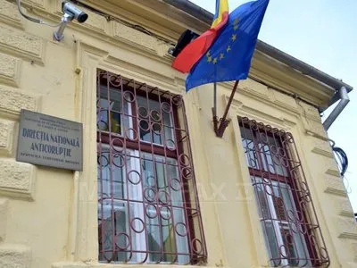 Procurorii DNA  au dat de italianul care a înşelat de 19 ori aceeaşi firmă de leasing din Braşov, cu peste 2 milioane de euro