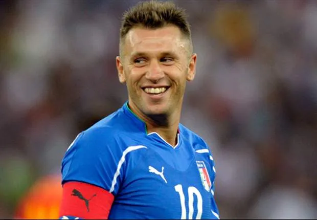 Cassano nu se dezminte şi se joacă de-a fotbalul