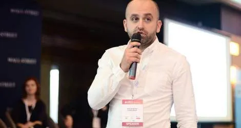 Firmele braşovene au încercat să recruteze peste 3.500 de oameni în primele şase luni