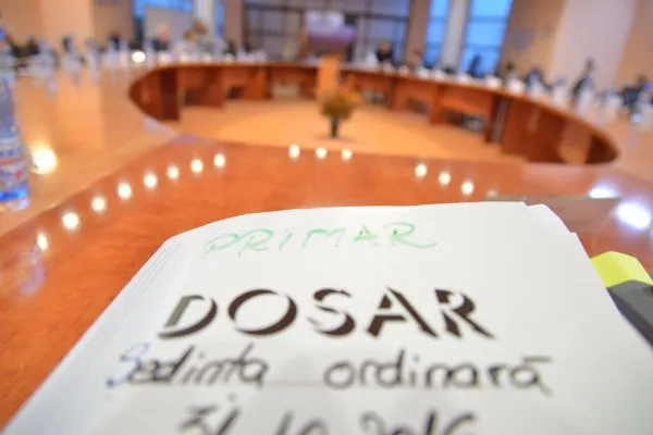 PSD Brașov se opune acordării titlului de cetățean de onoare unui medic de la Sf. Constantin, cu „o slujbă bine plătită din banii achitaţi de braşoveni la casieria spitalului privat”