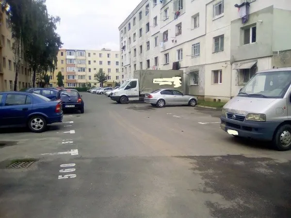 Cum sunt în realitate cele 11.000 de parcări de reşedinţă care figurează ca fiind libere în documentele Primăriei Braşov