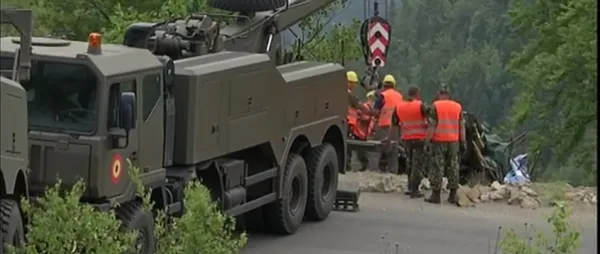 Evoluţie bună pentru militarii răniţi în accidentul de la Valea Urdii