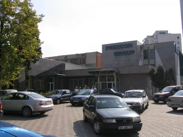 Neculaie bagă perla coroanei în faliment