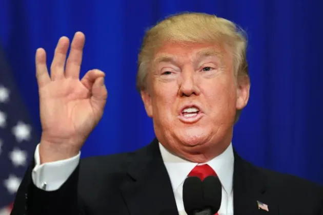 Trump a felicitat România