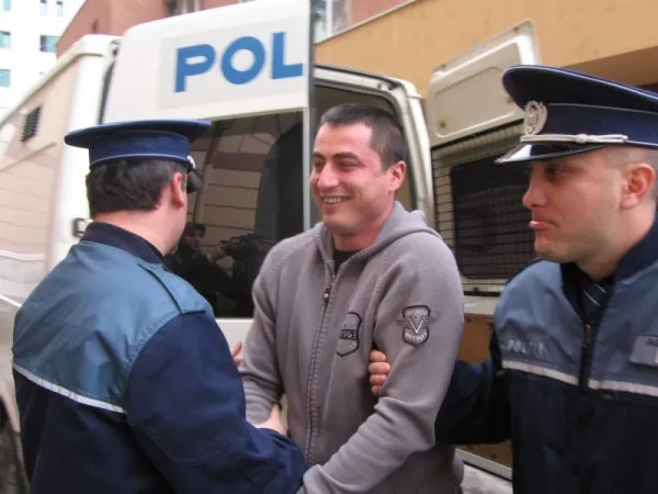 Cristian Cioacă, chemat joi la proces de şefa de bloc