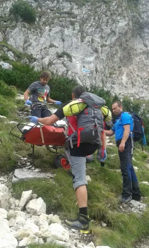 Bărbat de 67 de ani, decedat în Piatra Craiului după ce a căzut de la o înălțime de 10 metri