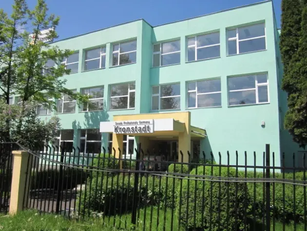 Primăria caută o firmă care să reabiliteze sala de sport a Şcolii Profesionale Kronstadt