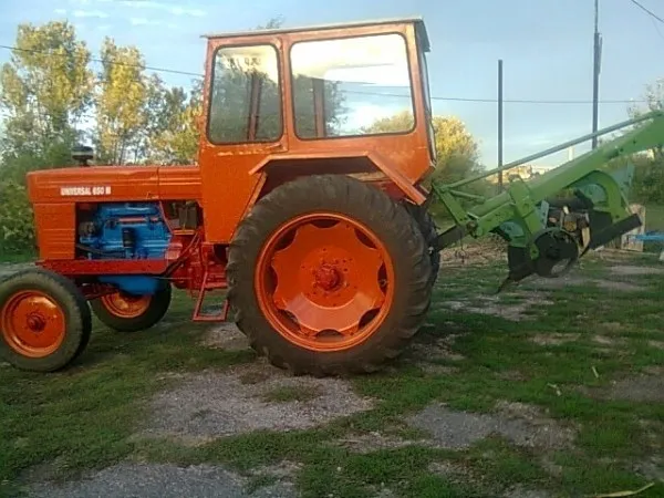 Tractorul U650, vedeta fostei uzine braşovene de tractoare, va fi comercializat din nou pe piaţa din România