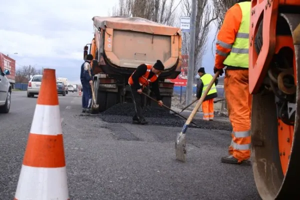 Expertizarea celor 720 de străzi din Braşov va costa aproximativ 2,4 milioane de lei