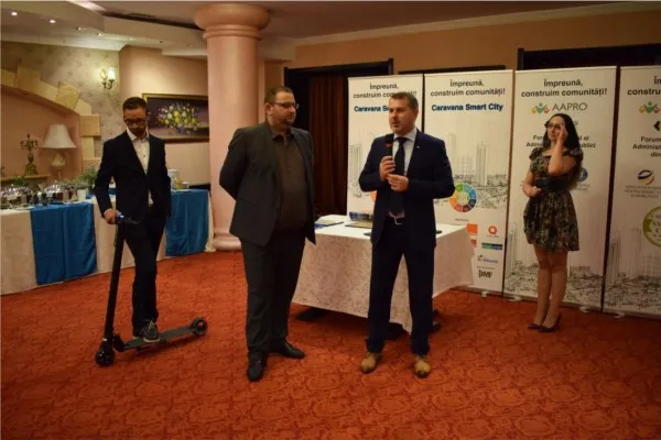 Luna viitoare, la Braşov, va fi lansat Ghidul de achiziţii publice pentru oraşe inteligente