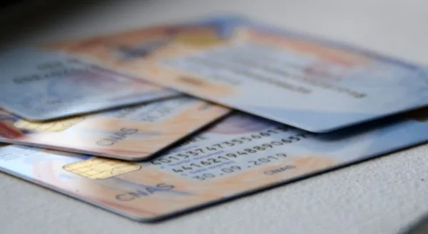 Peste 11.000 de carduri de sănătate vor ajunge la proprietarii lor
