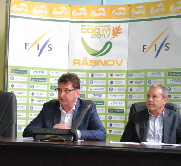 Râşnov: 120 de sportivi din 22 de ţări sar în aceste zile pentru puncte în ierarhia FIS