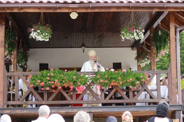 Hram la schitul de la Şinca Nouă